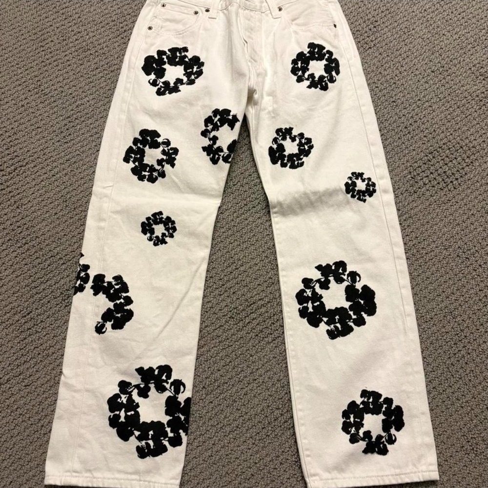Men's Black Floral Patterned White Jeans